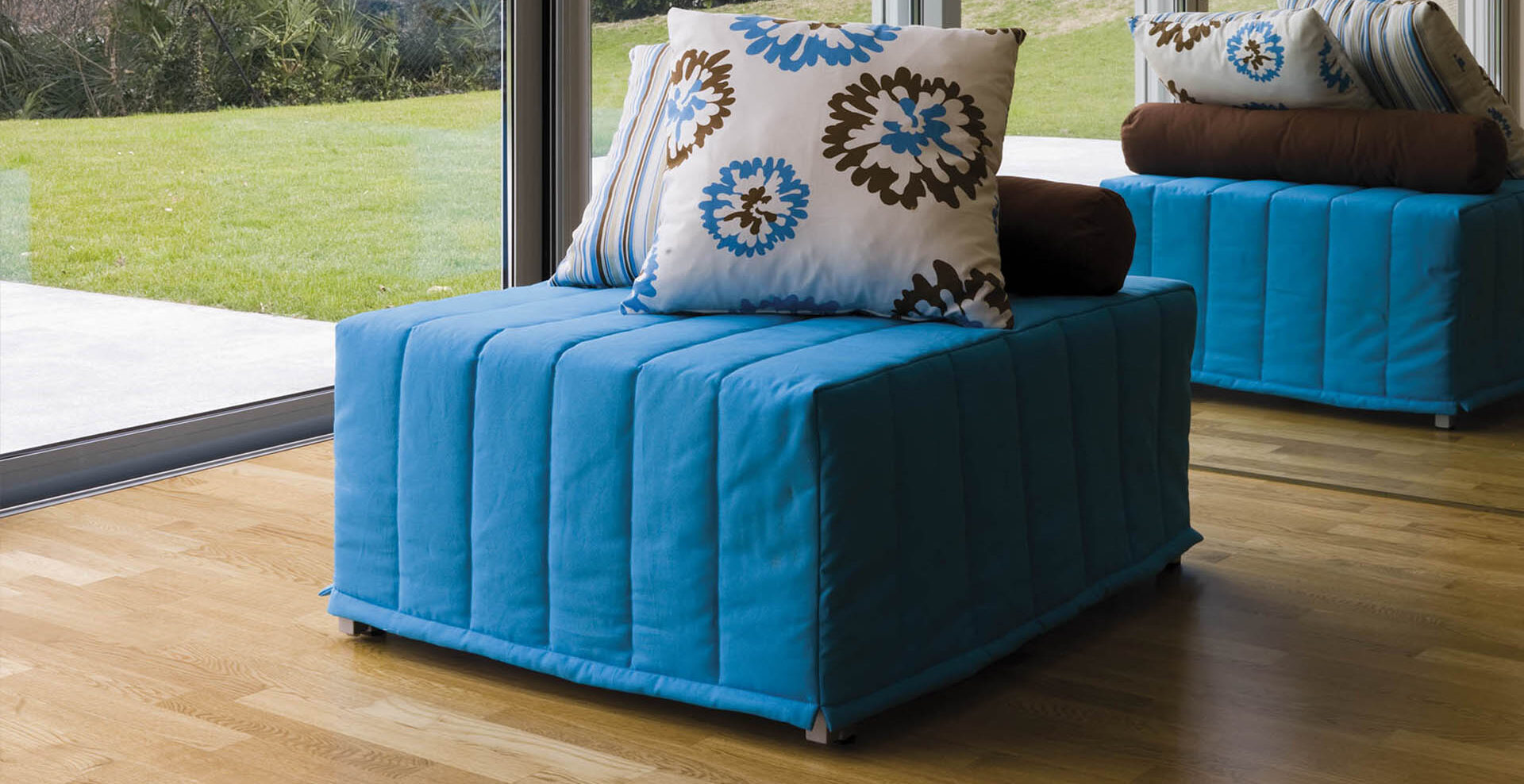 Пуф-кровать Фабрика MILANO BEDDING Chick Pouf 