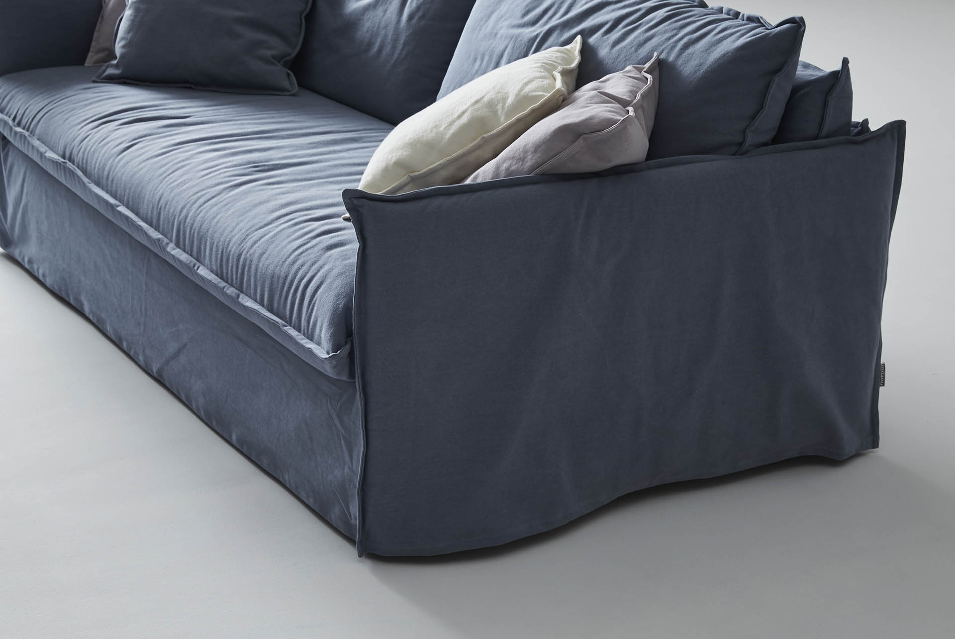 Диван-кровать Фабрика MILANO BEDDING Clarke XL 